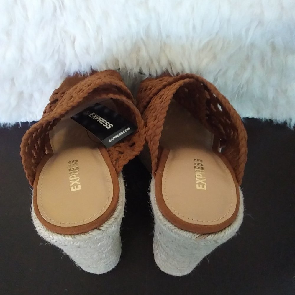 Express Brown and Cream Wedge Sandals Size 7.5 - Picture 7 of 7